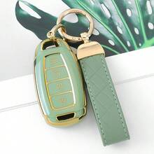 Ốp bảo vệ chìa khóa xe bằng TPU bền chắc - Phù hợp với các dòng xe Elantra GT, Kona, Palisade, Venue, Veloster - Phụ kiện chìa khóa xe thiết kế 4 nút, sang trọng và cao cấp, phù hợp cho nữ giới. - Móc khóa 21 - Xem 5