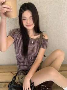 女式夏季撞色条纹不对称肩短袖T恤 - 紫色 - 查看 4