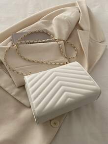 Túi đeo vai vuông Metal V Decor, Túi đeo vai dạ hội có nắp xích chần bông có dây xích có thể tháo rời, Túi xách & ví da PU màu trơn mới, Túi đeo chéo nhẹ khi đi làm, Túi mua sắm đi làm, Túi đeo chéo đựng điện thoại xu thông thường - trắng - Xem 9