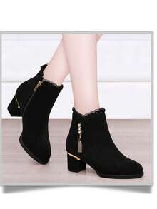 بوت نسائية قصيرة مع سحاب، كعب سميك مريح مبطن بالحرارة، دافئة ومانعة للانزلاق للشتاء