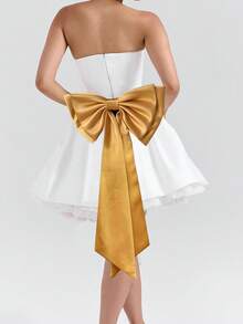 一件白色缎面露背超大蝴蝶结装饰，配长丝带，黑色腰带，缎面材质，正式礼服配饰，适合晚宴、典礼、派对、摄影、T台走秀、表演、角色扮演、婚礼、舞会、情人节配饰 - 彩色 - 查看 7