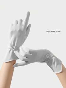 1 双女士冰丝防紫外线手套，轻便，防滑，两指开口，透气，凉爽，适合春夏季，是送给女朋友或母亲的绝佳礼物