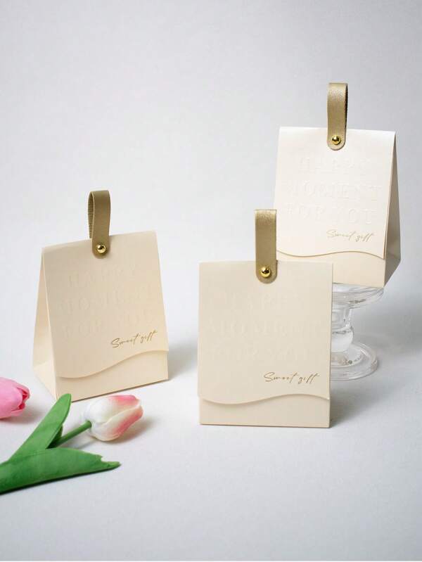 10pcs Elegant Gift Box With Handle, Hand-Held Bag, Wedding Gift Box, Packaging Box, Sweet Wedding Favors Boxes, 'Happy Moment'Design Party Packing Box, Suitable For Wedding, Birthday Decor, Wedding Bridal Shower Decorations, Gift For Guests, Wedding Stuff, Gift Packing, Wedding Decor, Wrapping Boxes, Wedding Supplies, Christmas, Halloween, Valentine's Day, Mother's Day, Celebrations, Parties, Bridesmaid Gifts