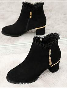 بوت نسائية قصيرة مع سحاب، كعب سميك مريح مبطن بالحرارة، دافئة ومانعة للانزلاق للشتاء