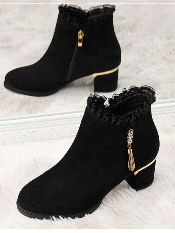 بوت نسائية قصيرة مع سحاب، كعب سميك مريح مبطن بالحرارة، دافئة ومانعة للانزلاق للشتاء