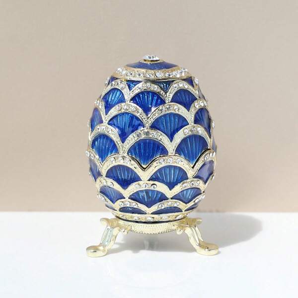 1pc Luxurious Metal Crafted Enamel Russian Faux Pearl Egg Jewelry Box, Egg Decor, European Vintage Home Decor Accessory With Faux Pearl Russian Easter Egg