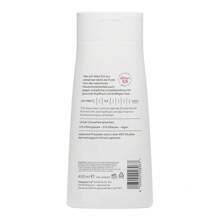 Shampoo quotidiano Sebamed 400 ml, shampoo per capelli per donna e uomo, per il lavaggio quotidiano dei capelli, particolarmente delicato grazie alla formula con tensioattivi a base di zucchero, più volume e lucentezza, senza microplastiche, prodotto in Germania