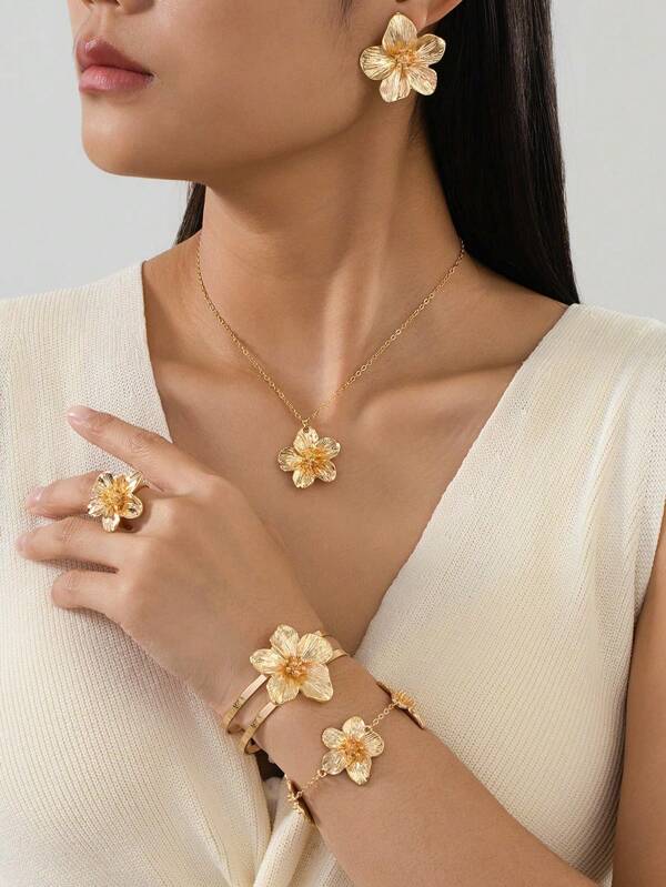 1 set de joyería de mujer que incluye 1 colgante de collar de flor de metal de 5 pétalos delicados, 1 pieza de aretes, 1 anillo, 1 pulsera, 1 brazalete