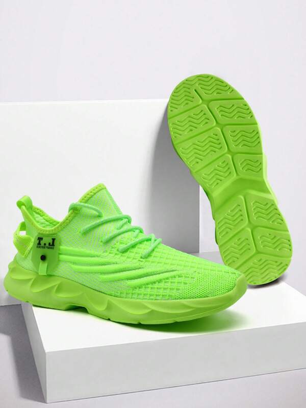 Baskets pour hommes Chaussures de course sur route athlétiques en maille antidérapante Lame Chaussures de sport de salle de sport Chaussures de marche légères Baskets de sport à la mode cool Jeunesse Vert