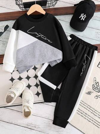 Conjunto de sudadera con cuello redondo y pantalones con bloqueo de color e impresión de letras para niño preadolescente