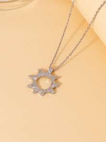 Boho Style Chunky Silver Sun Pendant Necklace, Eye-Catching Large Pendant Jewelry, Essential For Women - Silver - View 5