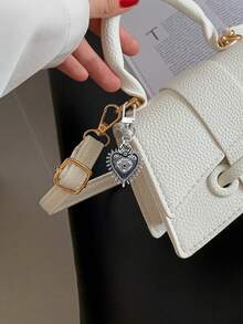 Mặt dây chuyền hợp kim phong cách Gothic cổ điển, móc khóa thời trang, được trang trí bằng thánh giá, hình trái tim và mắt quỷ - Có thể dùng làm phụ kiện trang trí cho ví, ba lô, hộp đựng tai nghe, v.v., hoặc làm móc khóa hình vòng cho hành lý và xe hơi - Một món trang sức duy nhất toát lên bầu không khí lãng mạn huyền bí, là món quà lý tưởng cho các lễ hội của phụ nữ, đồ trang trí mặt dây chuyền, móc khóa thời trang, văn phòng phẩm độc đáo, phụ kiện ba lô và là món quà sinh nhật hoàn hảo. - Nhiều màu - Xem 4