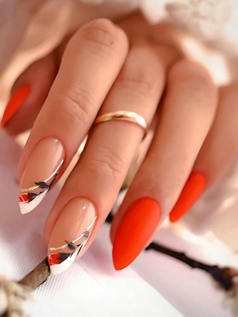 24 件中号杏仁按压指甲裸色按压指甲法式尖头带闪光线条艺术和叶子装饰简约风格光泽设计全覆盖假指甲适合女士女孩日常佩戴