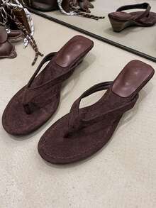 2025年夏季新款法式绒面坡跟一脚蹬凉鞋，百搭低跟拖鞋 - 棕色 - 查看 4