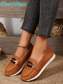 Tênis feminino Foot Flair com estampa de lagarto em relevo e corrente de metal, bico redondo, sola macia, adequado para esportes e direção diária, para todas as estações, calçado esportivo casual sem salto marrom - Castanho - Ver 3