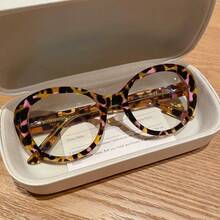 2025 Latest Super Cute Pink Leopard Print Plain Mirror Retro Reading Glasses Thick Square Big Frame  Lens Anti Glare Digital Eyestrain For Women, Oprah Style Large  Readers Small Face Square Cat Eye  Reduce Eye Fatigue On Computers, TVs, Phones, And Games, Suitable For Reading/Computer Reading Lense Screen Protector Plain Glasses   Clear Lens Glasses,Blue Light Glasses For Woman Men Safety Glasses Blue Light Blocking Glasses  Protection Computer Gaming Glasses   Women Cute Light Weight Red Frame Oversized Non Prescription Small Face Square Cat Eye  Reduce Eye Fatigue On Computers, TVs, Phones, And Games, Suitable For Computer Lense Screen Protector Plain Glasses   Clear Lens Glasses Blue Light   Glasses Blue Light Glasses Light Glasses For For Women Men  Light Glasses For    Glasses For Women  99 Blue Light  Glasses For Woman  Blue Light  Glasses Women/Men, Fashion Round  Frame UV Ray Filter Computer Gaming Glasses Computer Glasses - Anti Eyestrain & UV Glare Protection Anti Glare - 豹紋 - 查看 5