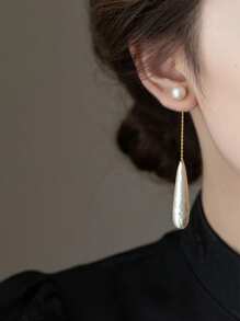 CVNANA 2 piezas Pendientes elegantes franceses con textura de gota de agua y perlas falsas para mujeres, diseño exclusivo de alta gama de doble uso | Pendientes de boda nupciales | Adecuados para que las mujeres los usen, exquisitos, lujosos y elegantes, apropiados para todas las ocasiones, un regalo ideal