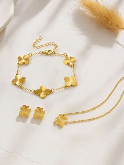 手工抛光不锈钢四叶草首饰套装、项链、手链和耳环，适合女士日常佩戴或作为礼物