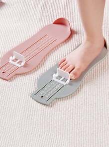 Herramienta de medición de pies para niños: un dispositivo simple y preciso para medir la longitud del pie de los niños. Disponible en rosa y azul, ayuda a los padres a encontrar el tamaño de zapato adecuado para los niños en crecimiento de manera fácil, facilitando las compras de zapatos para los talla grande pequeños.