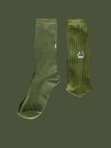 1/2/3/6双简约白面袜，男士夏季运动袜，女士黑色居家地板袜，多色百搭青年运动袜，让你的双脚展现青春活力，非常适合夏季穿着，透气的设计让这款袜子更适合跑步、跳绳、打球等运动穿着，秋季