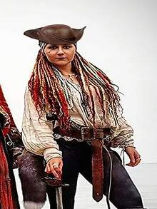 1 Retro Pirate Hat, Triangle-Shaped Pirate Hat, Perfect For Various Parties As An Eye-Catching Decoration, Suitable For Top Hats, Movie Costumes, Clown Hats, Irish Dance Costumes, Etc. Men Winter Clothing