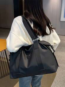 1pc Large Capacity Short Trip Travel Duffel Bag, Lightweight Luggage Gym Bag, Handbag/Shoulder Bag Running Accessories Sports Bag For Women Sport Bag For Sports For Fitness For Exercise Travel Bag For Vacation For Men Travel Essential Yoga Bag