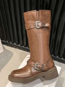 Botas altas retro de tacón grueso para mujeres en color marrón, con hebilla ajustable, tacón ancho, cremallera lateral, caña alta, pantorrilla ancha, botas estilo western, de motociclista, tallas grandes - Marrón - Ver 7
