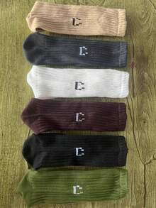 1/2/3/6双简约白面袜，男士夏季运动袜，女士黑色居家地板袜，多色百搭青年运动袜，让你的双脚展现青春活力，非常适合夏季穿着，透气的设计让这款袜子更适合跑步、跳绳、打球等运动穿着，秋季