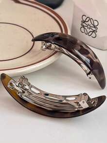 2个优雅弧形豹纹发夹，多功能弹簧夹，打造时尚马尾辫，高端礼物，适合情人节、新年、节日、母亲节、骄傲月、返校季、复活节等场合，也可用于发夹、发卡、发夹、发卡、学习用品、动物纹、发卡、发饰、头部饰品、发夹等，适合夏季、假期和旅行。 - 2pcs豹紋彈簧夾灰色/琥珀色 - 查看 5