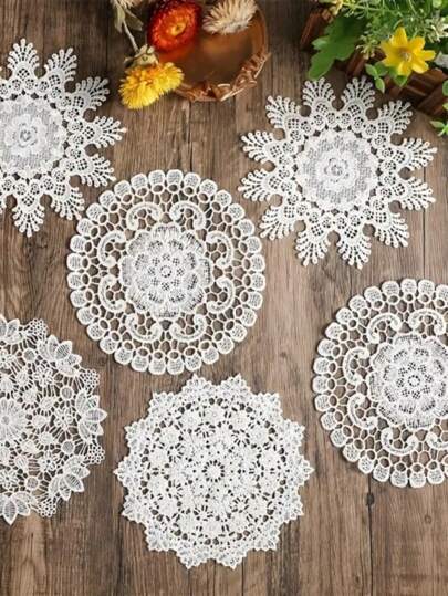 4 Pcs/Set, Vintage White Crochet Polyester Lace Cup Mats, Coasters, Chinese Tablecloths, Bed Covers And Dining Table Decorations, Suitable For Desktop Decoration, Weddings, Restaurants, Parties, Dressing Tables, Photography Props And Christmas Decorations.