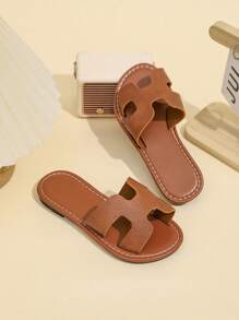 1双新款夏季儿童拖鞋，颜色搭配，儿童拖鞋，软底时尚凉鞋，适合小女孩，休闲公主鞋，防滑沙滩鞋，室内外皆宜，也适合小男孩。 - 棕色 - 查看 7