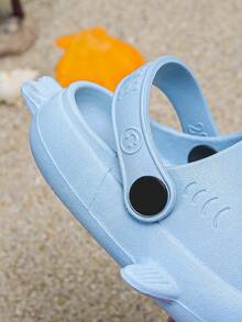 1 par de tamancos infantis unissex de verão com estampa de tubarão, bico fechado, antiderrapantes, para uso interno e externo, sandálias fofas e confortáveis. - Baby Azul - Ver 7