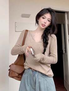 Women V-Neck Long Sleeve Slim Fit Knit Sweater For Fall/Winter, Simple Casual,Suitable For Daily, Commuting, Long Sleeve Tops - Milk Tea Color - View 3