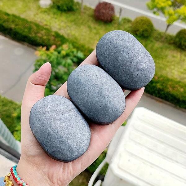 Hot Black Schungite Plam Stone Hand Carved Stone Crafts Worry Stone Room Desk Ornament Mineral Home Decor Collection Gifts Wholesale