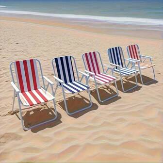 Grote draagbare opvouwbare strandstoelen met lichtgewicht stalen frame, blauw en wit gestreept, opvouwbaar en lichtgewicht voor strand, zwembad, kamperen, buitenrecreatie, zwembadmeubilair, klassiek gestreept ontwerp, solide constructie
