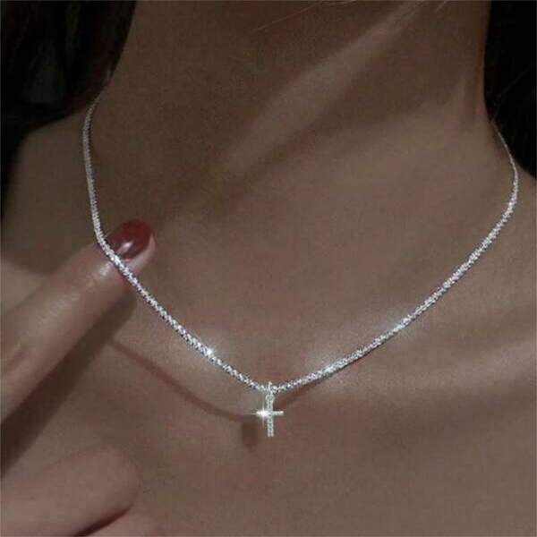 1pc Trending Sparkly Minimalist Cross Pendant Necklace, High-End Unique Design Star Choker Necklace