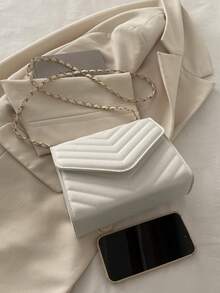 Túi đeo vai vuông Metal V Decor, Túi đeo vai dạ hội có nắp xích chần bông có dây xích có thể tháo rời, Túi xách & ví da PU màu trơn mới, Túi đeo chéo nhẹ khi đi làm, Túi mua sắm đi làm, Túi đeo chéo đựng điện thoại xu thông thường - trắng - Xem 8
