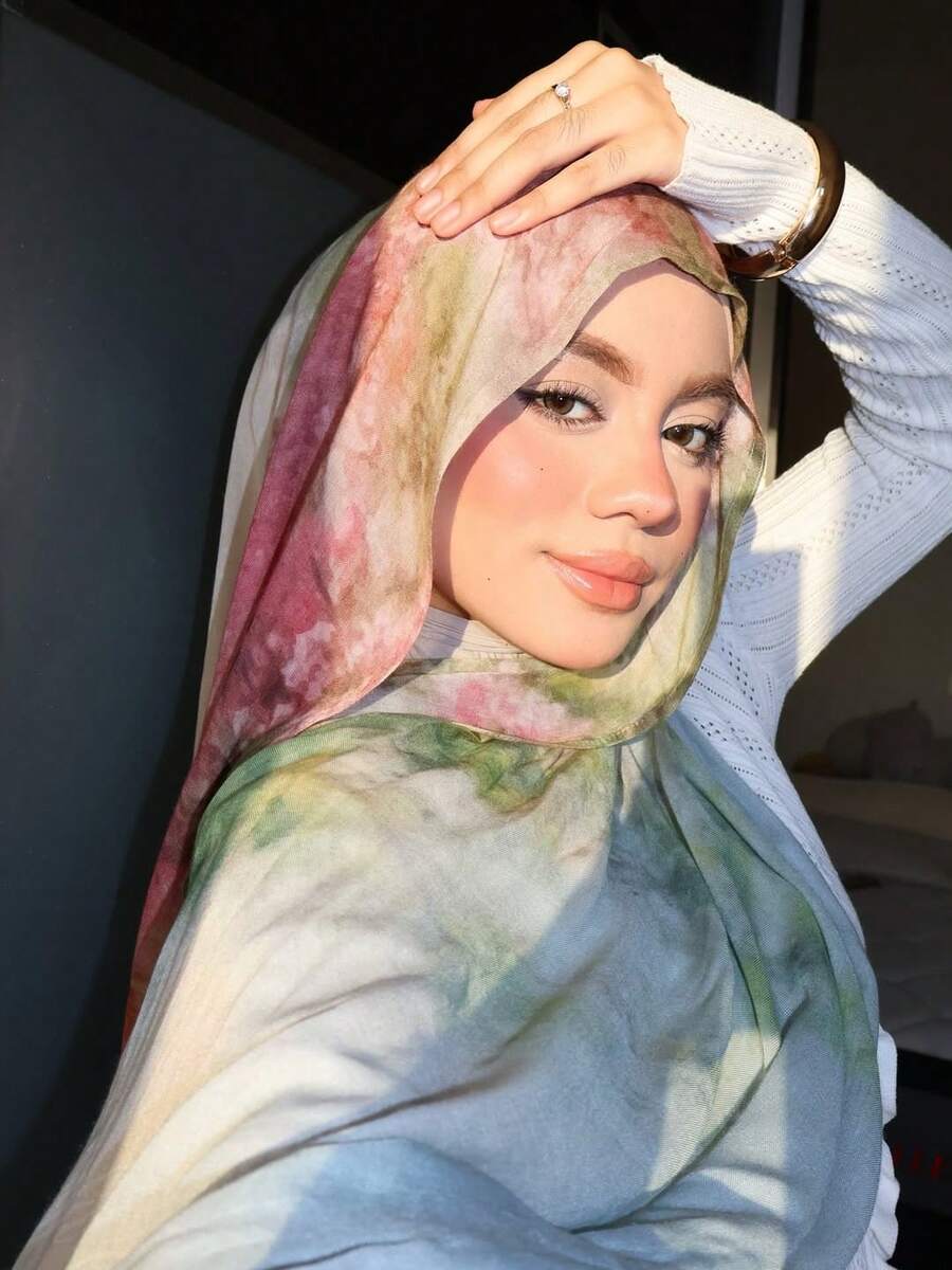 1件装女士波西米亚风水彩印花头巾，防晒围巾，优雅多功能披肩，日常佩戴，适合日常户外穿着。