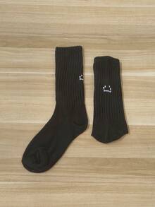 1/2/3/6双简约白面袜，男士夏季运动袜，女士黑色居家地板袜，多色百搭青年运动袜，让你的双脚展现青春活力，非常适合夏季穿着，透气的设计让这款袜子更适合跑步、跳绳、打球等运动穿着，秋季