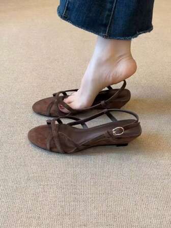 女士时尚优雅粗跟凉鞋，学院风钩环厚底凉鞋，适合海滩、婚礼、度假、派对、办公室、春夏季