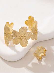 1pc Textured Flower Ring For Women, Fashionable, Adjustable Open Design, Suitable For Party & Daily Wear