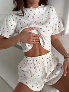Two-Piece Women's Floral Print Short-Sleeved Shorts Home Wear Set, Sweet Style Casual Pajamas, Suitable For Home And Sleep Wear - 白色 - 查看 4