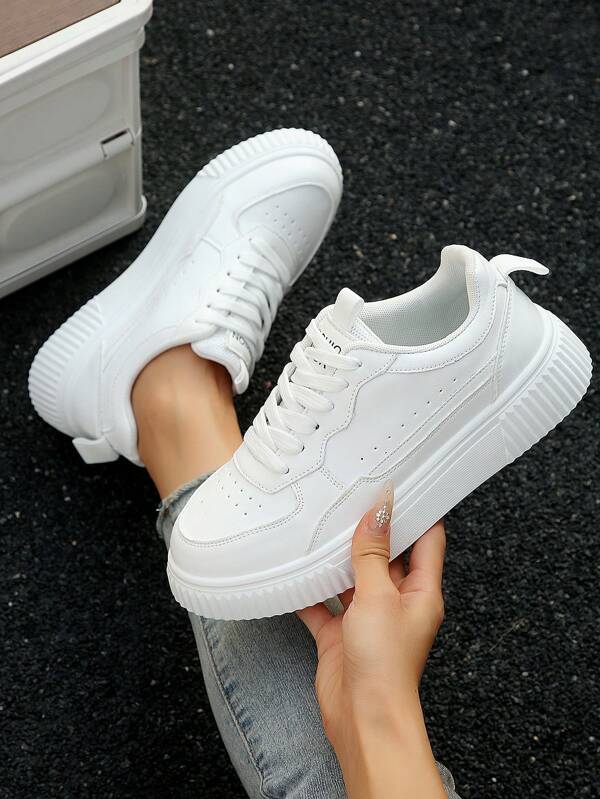 Women Casual Low-Top Sneakers - Fashionable Black & White Patchwork, Soft EVA Sole, All-Season Lace-Up Sport Shoes, Lightweight & Suitable For Exercise And Travel, Women Athletic Shoes