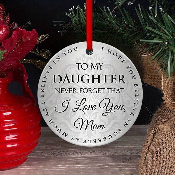 1 قطعة زخرفة عيد الميلاد خشبية معلقة بقطر 10 سم/3.9 بوصة، بشكل دائري مزين برسالة "لا تنسى أن أمك تحبك"، لافتة خشبية لعيد الميلاد، ديكور غرفة هدية معلقة للابنة والعائلة والأصدقاء