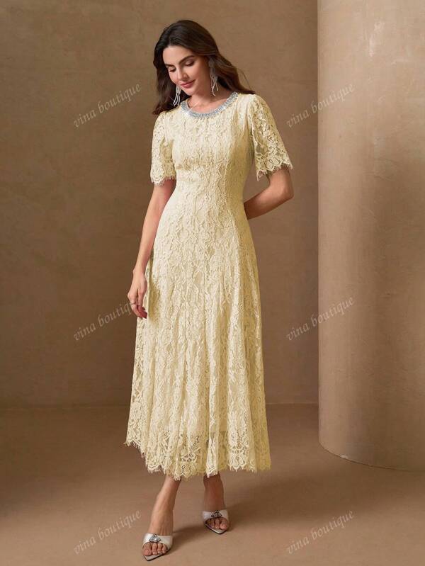 Elegant Round Neck Fitted & Slim Women's Luxurious Dress, Glamorous & Sexy For Party