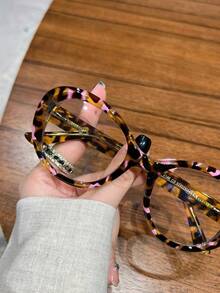 2025 Latest Super Cute Pink Leopard Print Plain Mirror Retro Reading Glasses Thick Square Big Frame  Lens Anti Glare Digital Eyestrain For Women, Oprah Style Large  Readers Small Face Square Cat Eye  Reduce Eye Fatigue On Computers, TVs, Phones, And Games, Suitable For Reading/Computer Reading Lense Screen Protector Plain Glasses   Clear Lens Glasses,Blue Light Glasses For Woman Men Safety Glasses Blue Light Blocking Glasses  Protection Computer Gaming Glasses   Women Cute Light Weight Red Frame Oversized Non Prescription Small Face Square Cat Eye  Reduce Eye Fatigue On Computers, TVs, Phones, And Games, Suitable For Computer Lense Screen Protector Plain Glasses   Clear Lens Glasses Blue Light   Glasses Blue Light Glasses Light Glasses For For Women Men  Light Glasses For    Glasses For Women  99 Blue Light  Glasses For Woman  Blue Light  Glasses Women/Men, Fashion Round  Frame UV Ray Filter Computer Gaming Glasses Computer Glasses - Anti Eyestrain & UV Glare Protection Anti Glare - 豹紋 - 查看 10