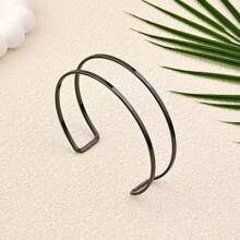 1 pièce Bracelet jonc mode en métal ajouré de forme géométrique