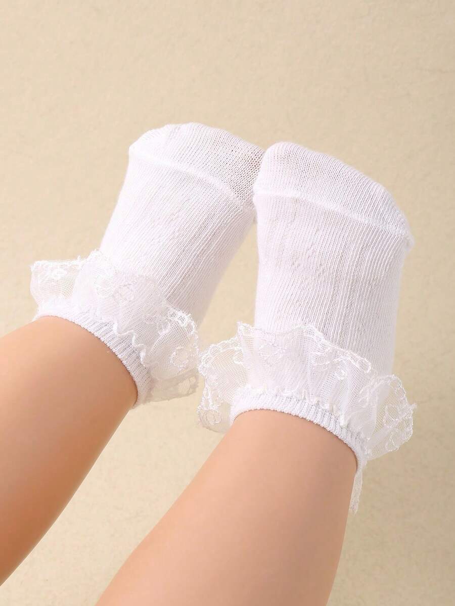 1双柔软透气蕾丝花边公主风女童袜子 - 白色 - 查看 1