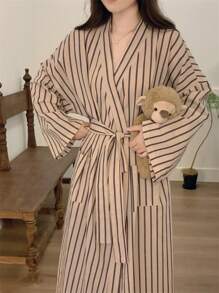 1pc Women's Striped Long Robe, Casual Loose Vintage Style Bathrobe, Suitable For All Seasons