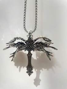 Collar de hombre con alas de ángel góticas punk y cruz de espada sagrada